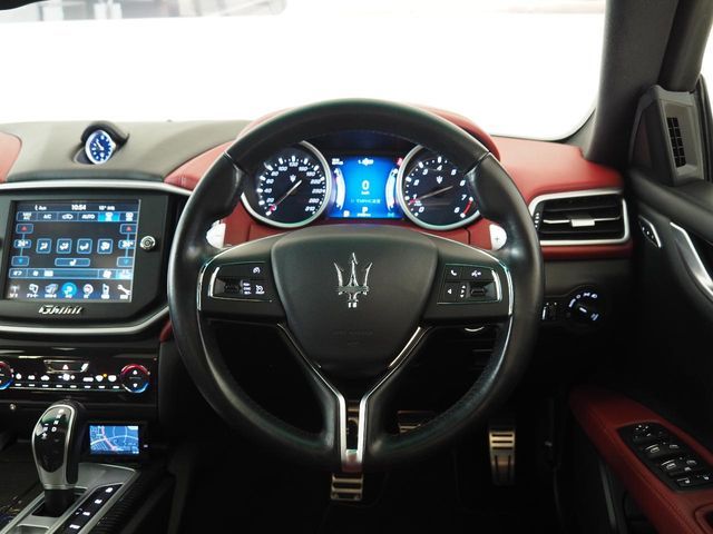 MASERATI MASERATI GHIBLI Sedan 2015