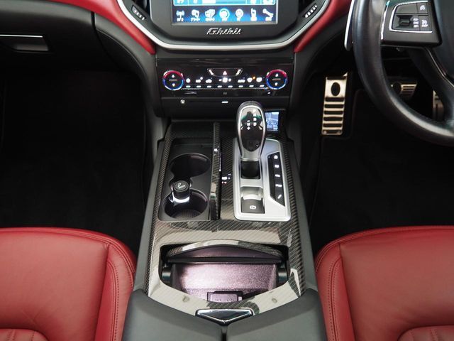 MASERATI MASERATI GHIBLI Sedan 2015