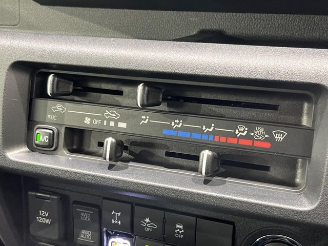 DAIHATSU HIJET truck 4WD 2024