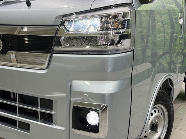 DAIHATSU HIJET truck 4WD 2024
