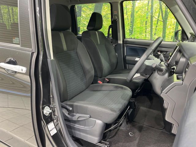 TOYOTA ROOMY 4WD 2024