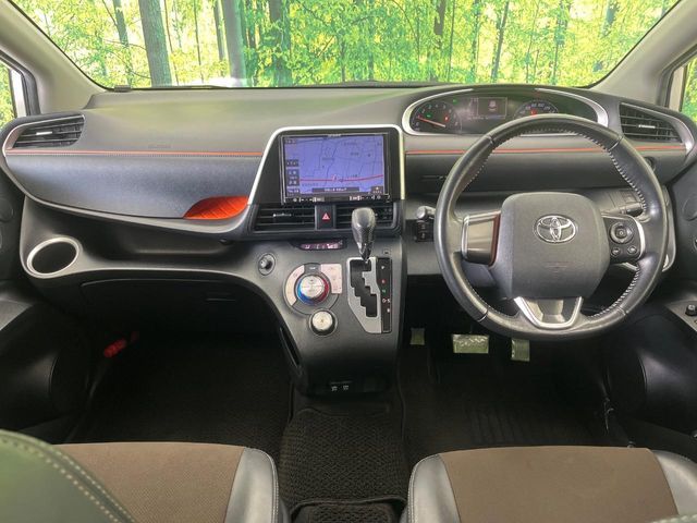 TOYOTA SIENTA 2018
