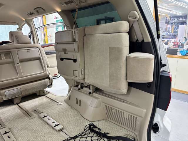 TOYOTA ALPHARD G 2004