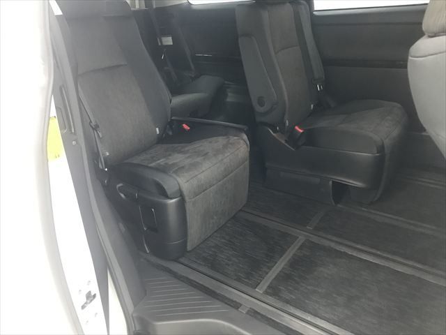 TOYOTA VELLFIRE  HYBRID 4WD 2012