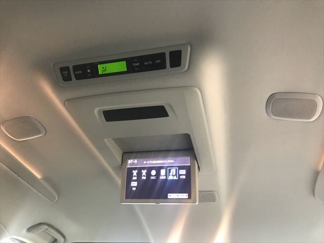 TOYOTA VELLFIRE  HYBRID 4WD 2012