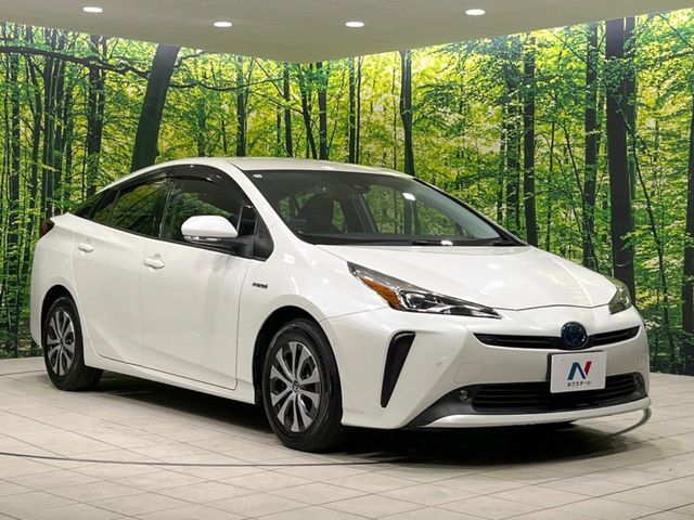 TOYOTA PRIUS 2019
