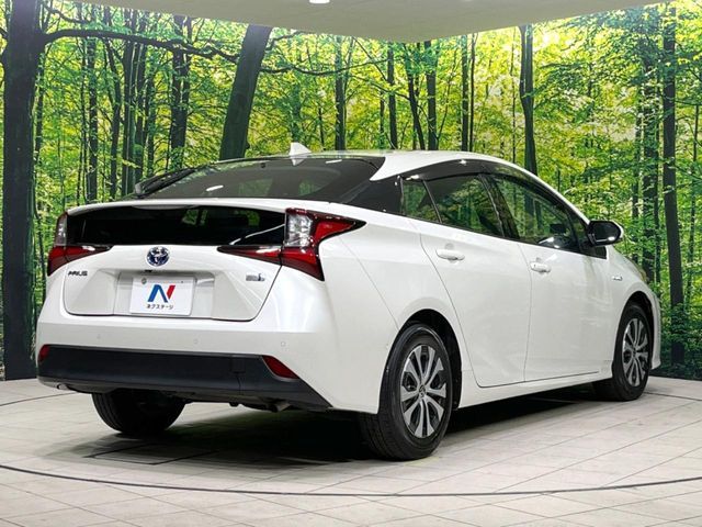 TOYOTA PRIUS 2019