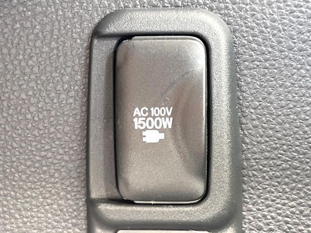 TOYOTA YARIS HYBRID 2022