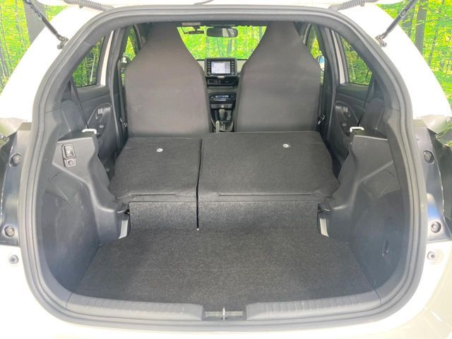 TOYOTA YARIS HYBRID 2022