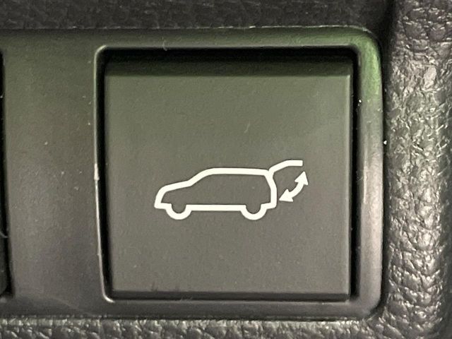 TOYOTA COROLLA CROSS HYBRID 2024