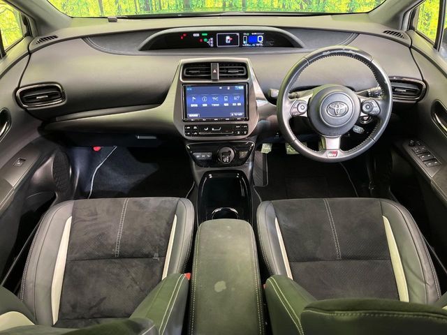 TOYOTA PRIUS PHV 2018