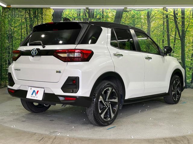 TOYOTA RAIZE HYBRID 2022