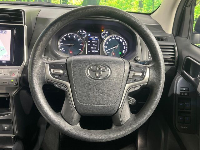 TOYOTA LANDCRUISER PRADO 2019