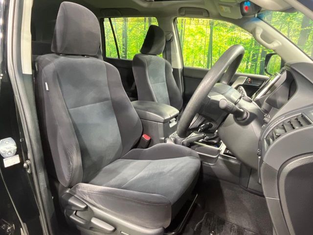 TOYOTA LANDCRUISER PRADO 2019