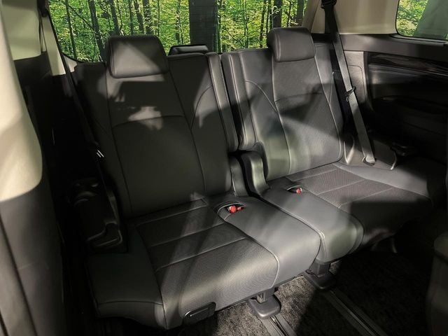 TOYOTA ALPHARD 2023