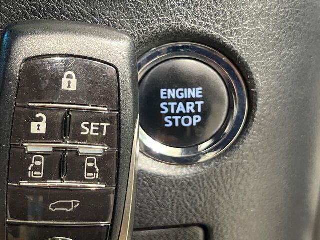 TOYOTA VELLFIRE 2017