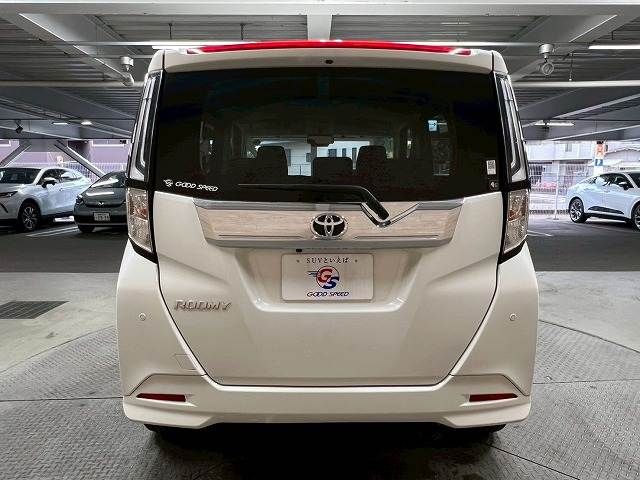TOYOTA ROOMY 2022