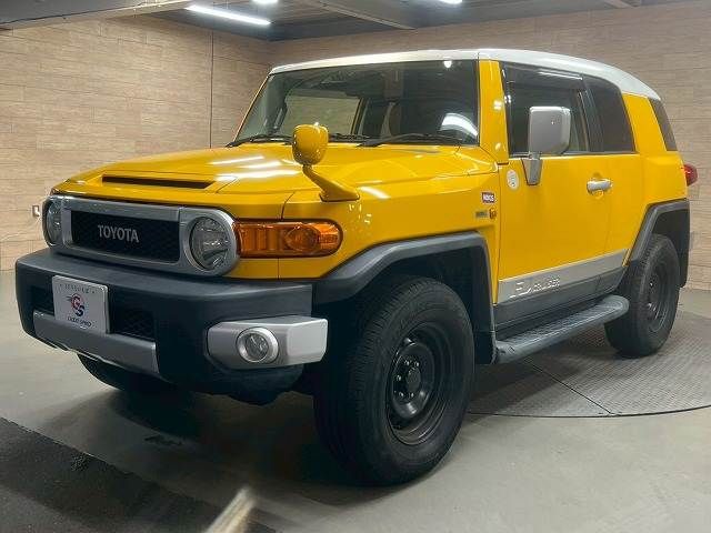 TOYOTA FJ CRUISER 4WD 2017