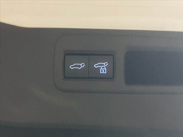 TOYOTA HARRIER 2WD 2020