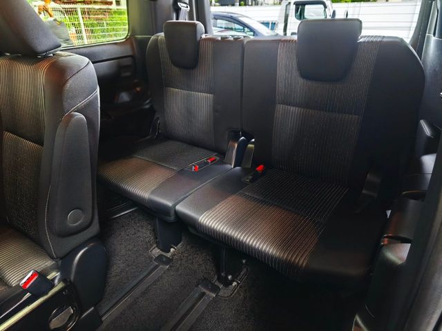 TOYOTA VOXY 4WD 2020