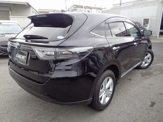 TOYOTA HARRIER 4WD 2014