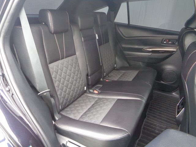 TOYOTA HARRIER 4WD 2014