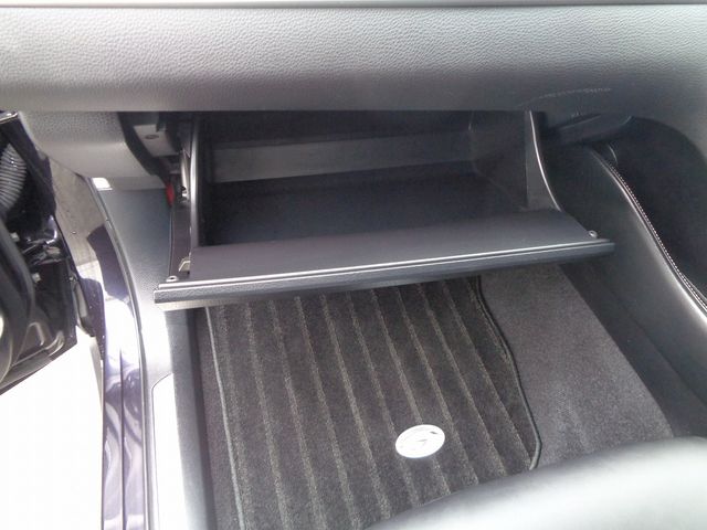 TOYOTA HARRIER 4WD 2014