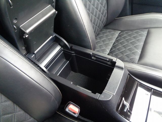 TOYOTA HARRIER 4WD 2014