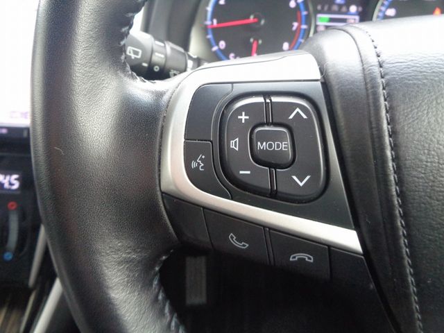 TOYOTA HARRIER 4WD 2014