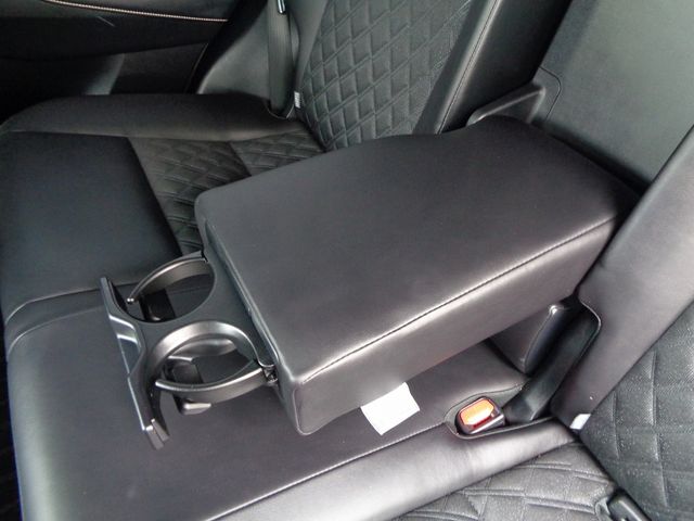 TOYOTA HARRIER 4WD 2014