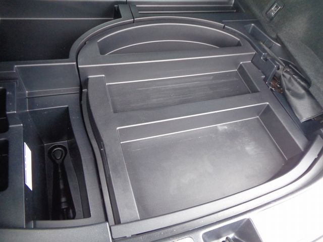 TOYOTA HARRIER 4WD 2014