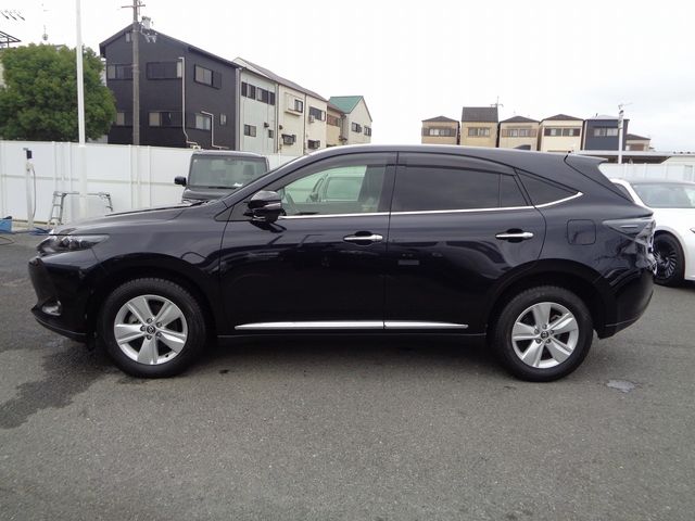 TOYOTA HARRIER 4WD 2014