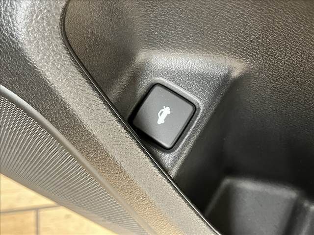 HONDA INSIGHT sedan 2019