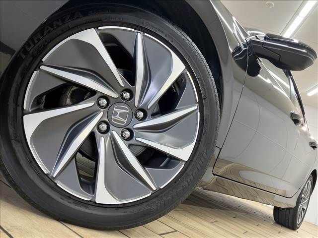 HONDA INSIGHT sedan 2019