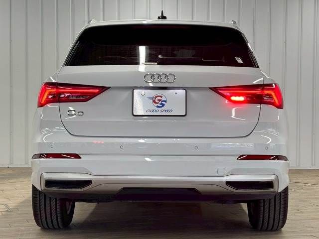 AUDI AUDI Q3 2022