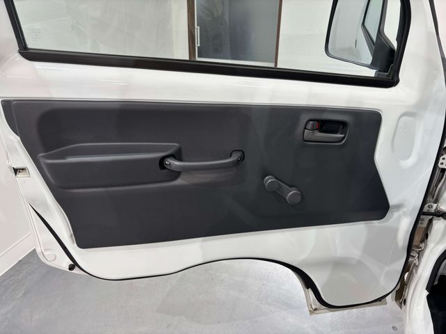 NISSAN NT100 CLIPPER 4WD 2015