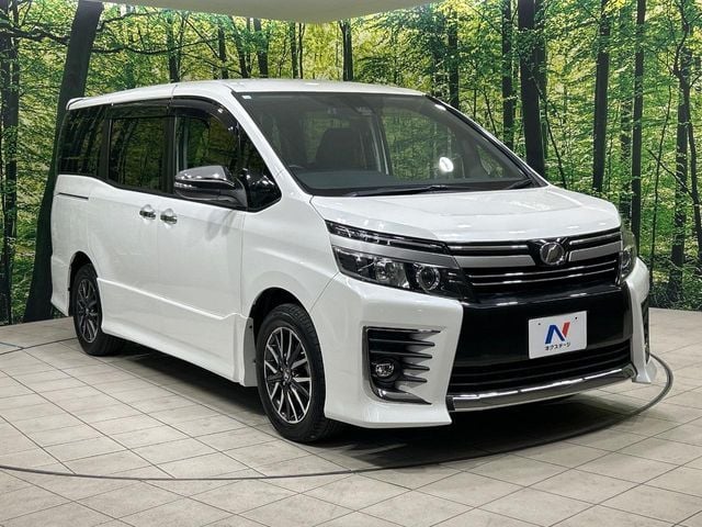 TOYOTA VOXY 2016