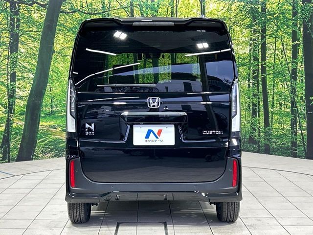 HONDA N BOX CUSTOM 2024