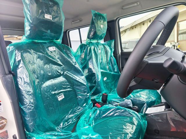 SUZUKI JIMNY NOMADE 2025