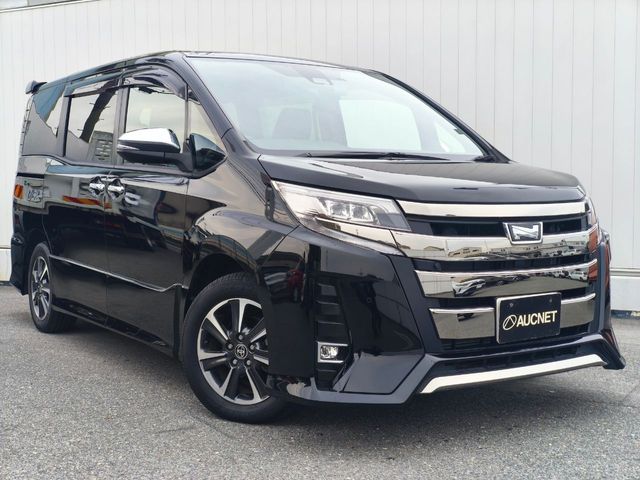 TOYOTA NOAH 2020