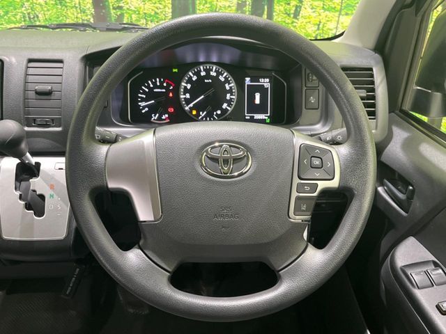 TOYOTA HIACE van 1.25t 2WD 2024