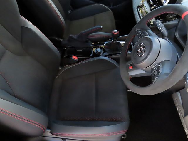 TOYOTA GR COROLLA 2025