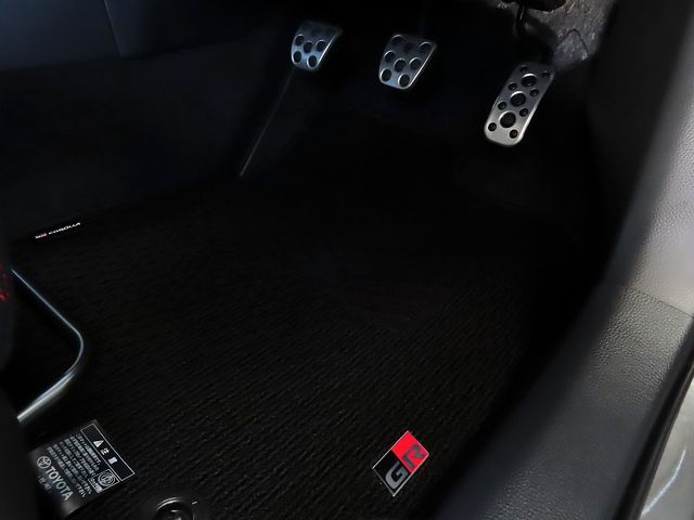 TOYOTA GR COROLLA 2025