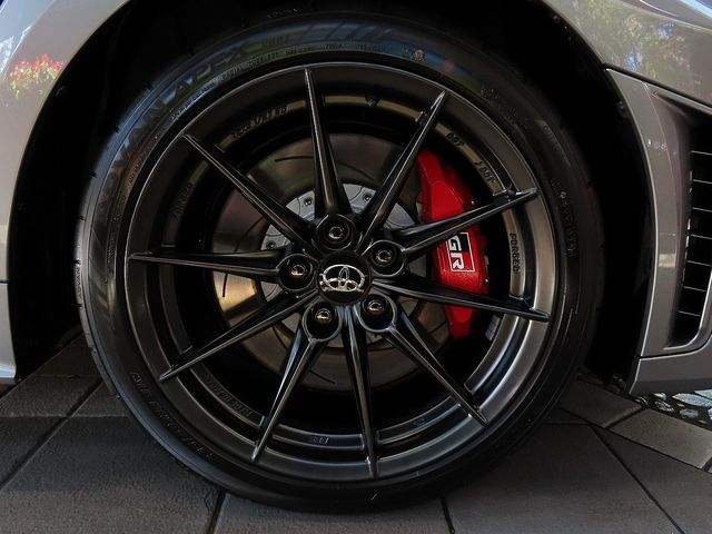 TOYOTA GR COROLLA 2025