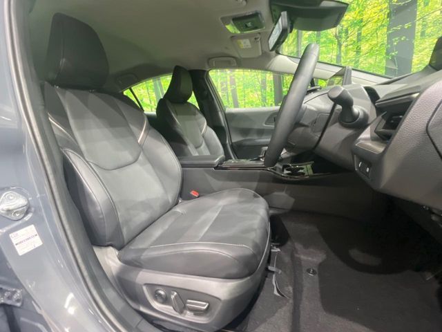 TOYOTA PRIUS PHV 2023