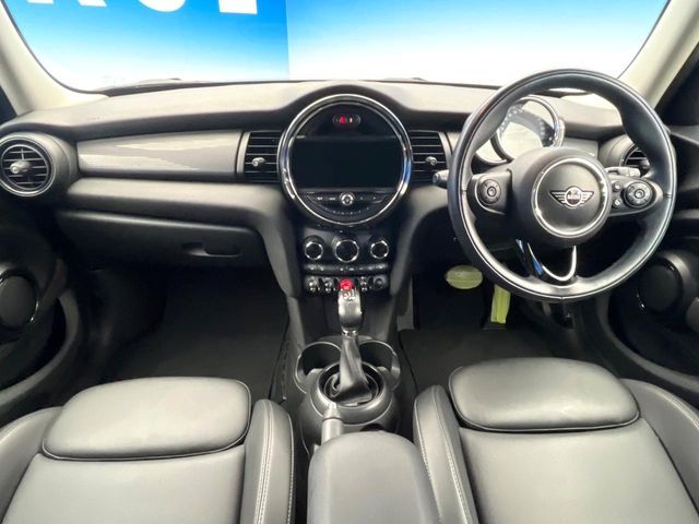 BMW MINI COOPER D 5DOOR 2018
