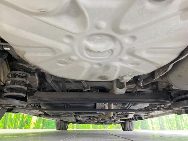 TOYOTA PRIUS Alpha 2013