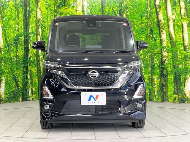 NISSAN ROOX 2020