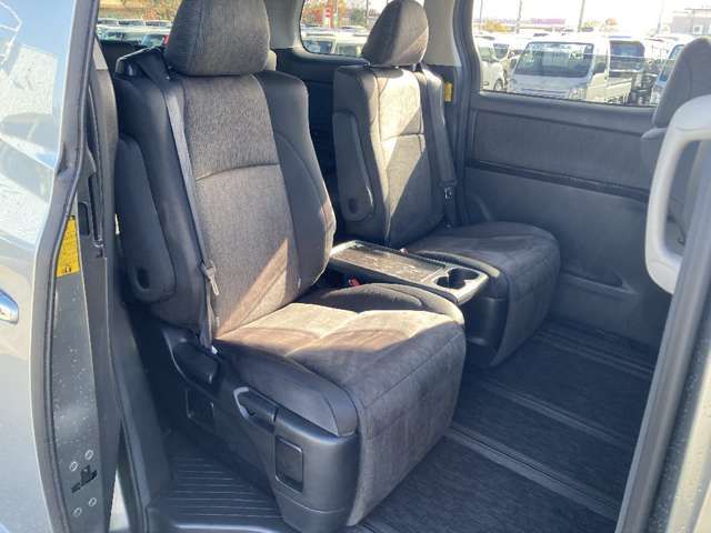 TOYOTA VELLFIRE  HYBRID 4WD 2014