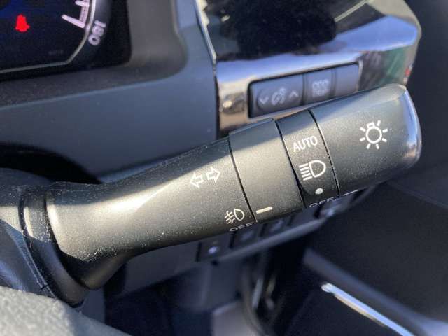 TOYOTA VELLFIRE  HYBRID 4WD 2014